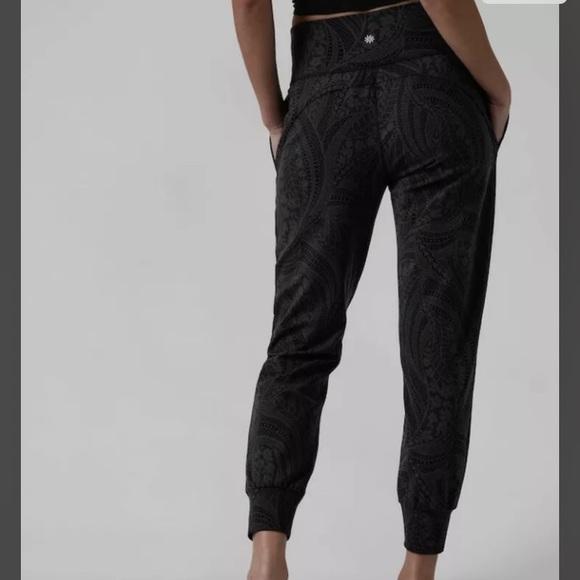 Athleta Pants & Jumpsuits Athleta Salutation Textured Jogger Poshmark